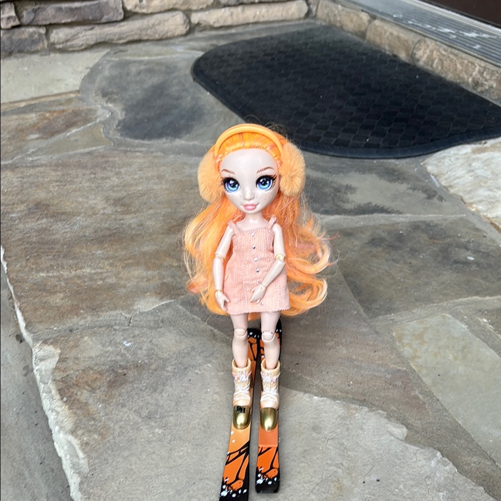 Rainbow High Poppy Rowan Winter Break (no longer available in stores)